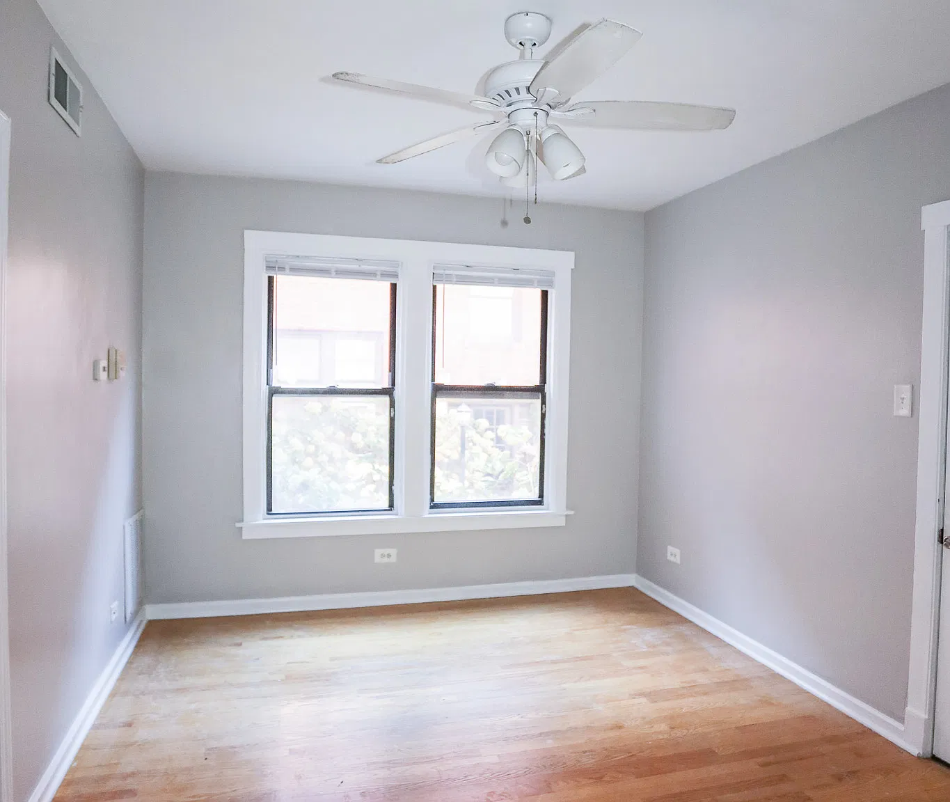 2627 N Spaulding Ave — Photo 1