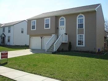 1st image of 263 Monarch Dr