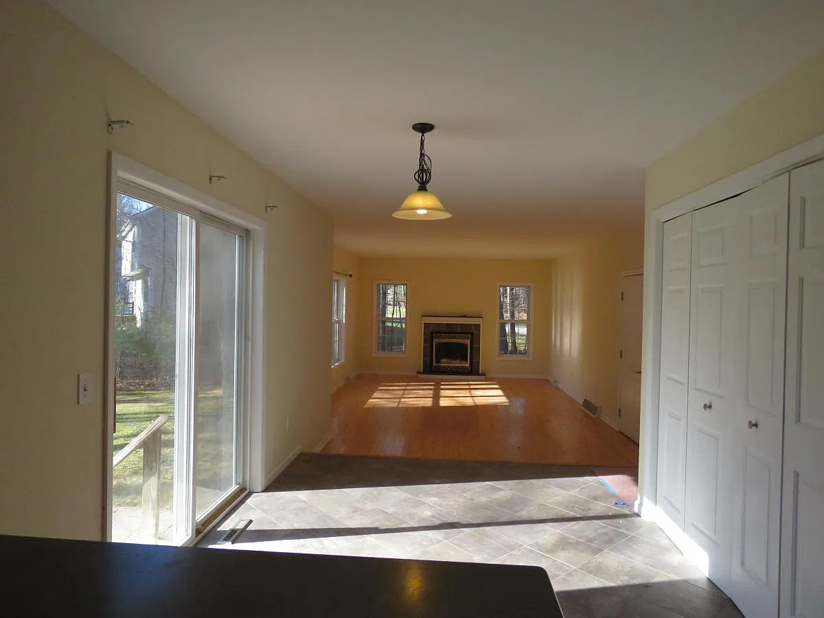 4 bed, 2.5 bath, 2200 sqft, $2,950 — Photo 4