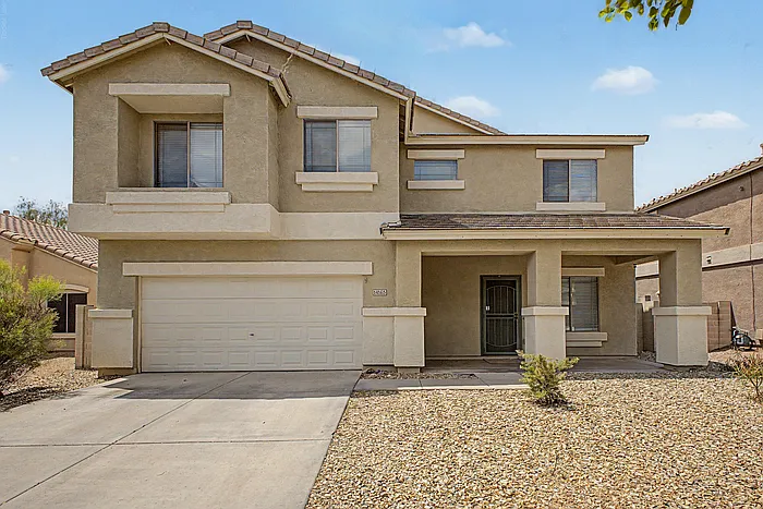 4 bed, 2.5 bath, 2494 sqft, $2,110 — Photo 4