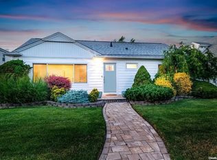 419 E Park Ave, Long Beach, NY 11561