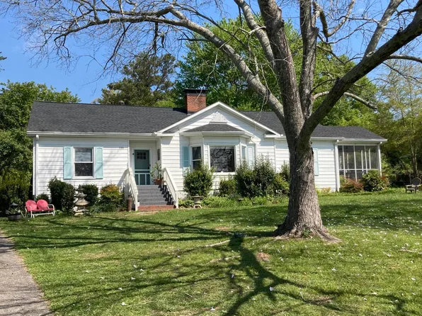 135 Springdale Dr, Cedartown, GA 30125