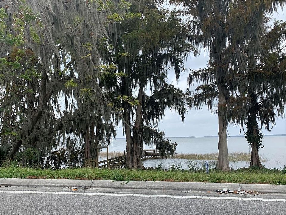 2nd image of Lakeshore Dr