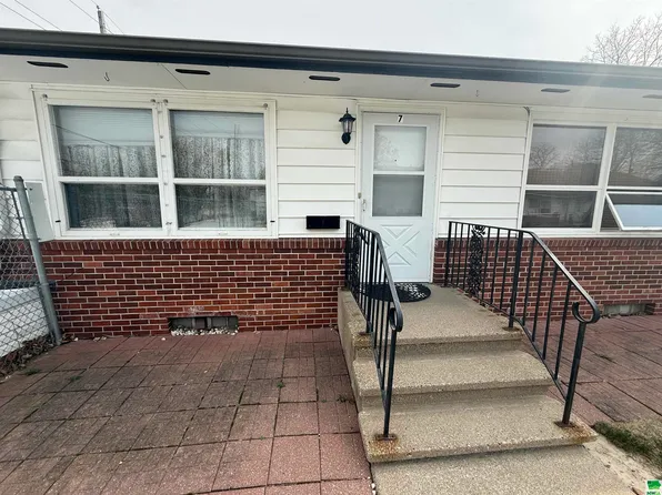2118 Nebraska St APT 7, Sioux City, IA 51104