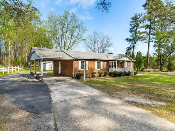 7425 Halifax Rd, Youngsville, NC 27596