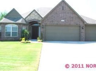 1800 E Kent St S, Broken Arrow, OK 74012