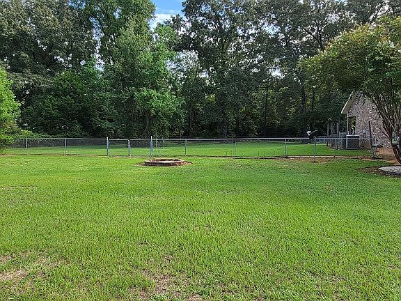 5th image of 746 Ball Rd