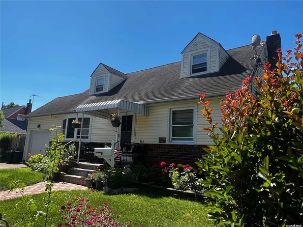 564 Webster Avenue, Uniondale, NY 11553