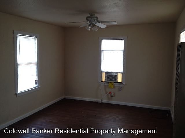 2nd image of 2421 22nd Pl