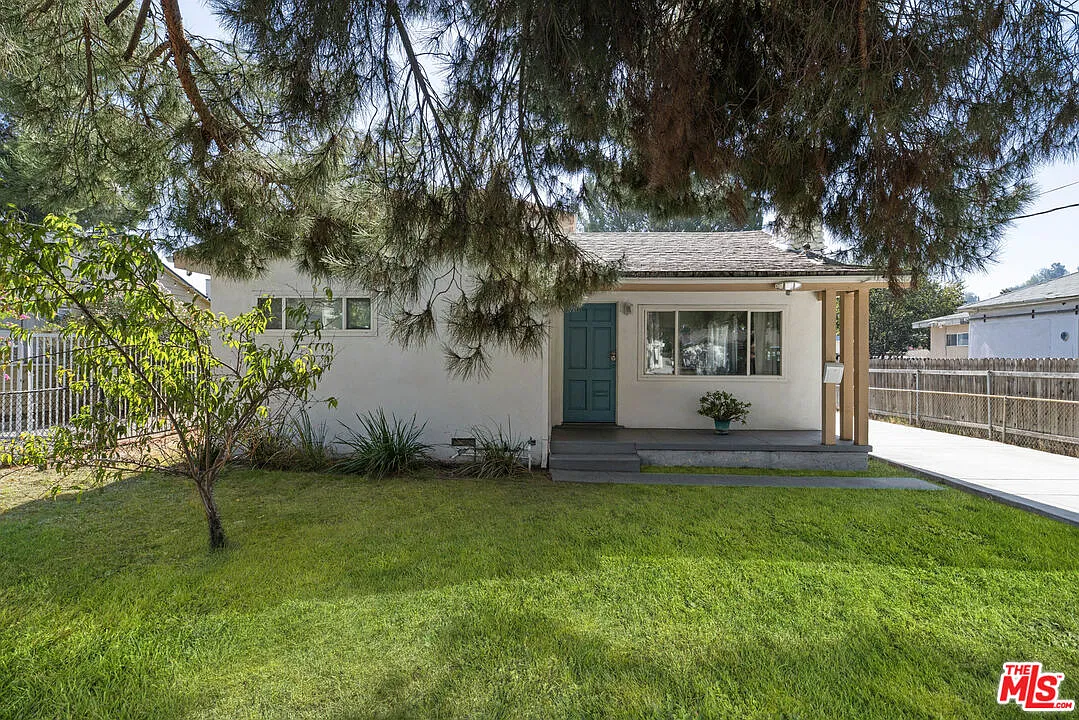 3 bed, 3.0 bath, 2123 sqft, $5,295 — Photo 2