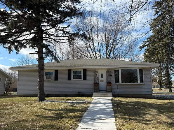 241 Park Street S NW, Sparta, MI 49345