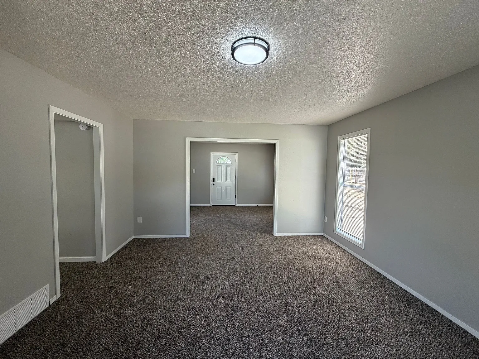 3313 Daphne Cove — Photo 2