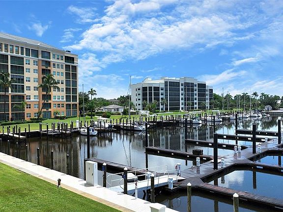 3rd image of 2060 MATECUMBE KEY ROAD #2402