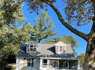 100 E Syringa Dr, Lansing, MI 48910