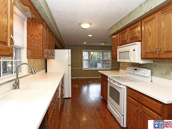 5th image of 3434 Grimsby Ln