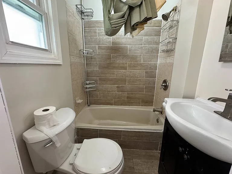 1451 Rosedale Ave #1 — Photo 10