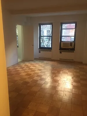 Rented by Carlyle Property Management | media 14