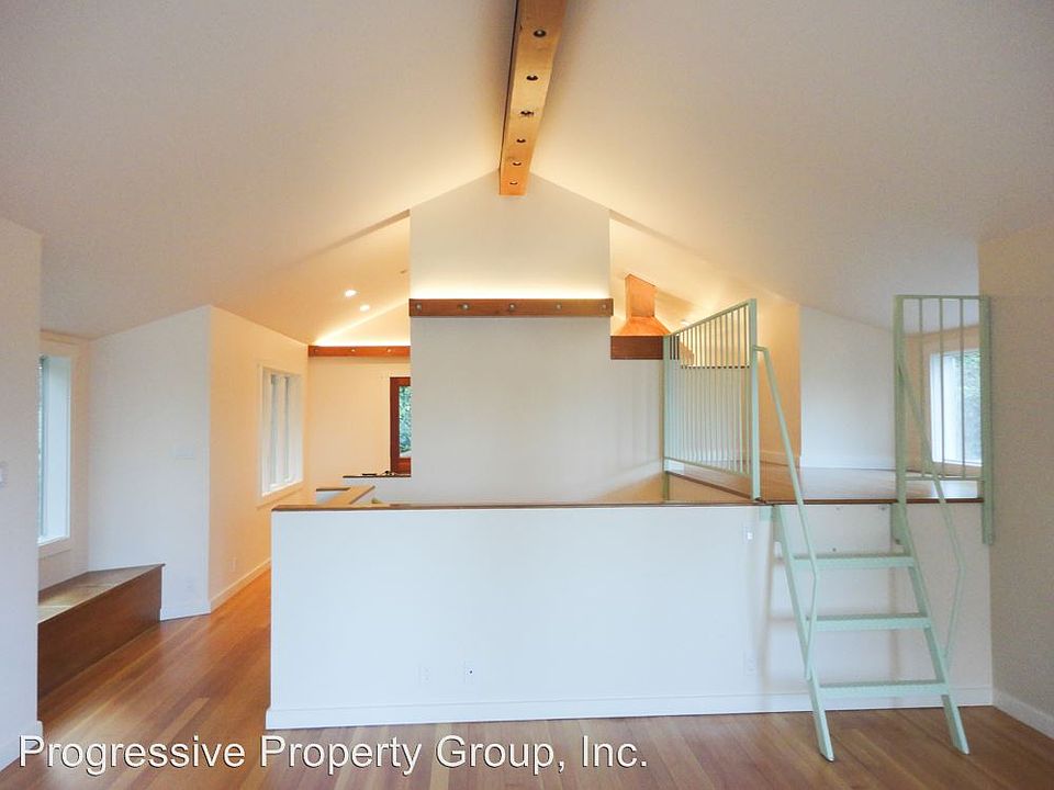 1st image of 1569 Willard St