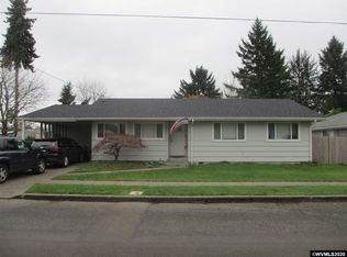 924 N Douglas Ave, Stayton, OR 97383