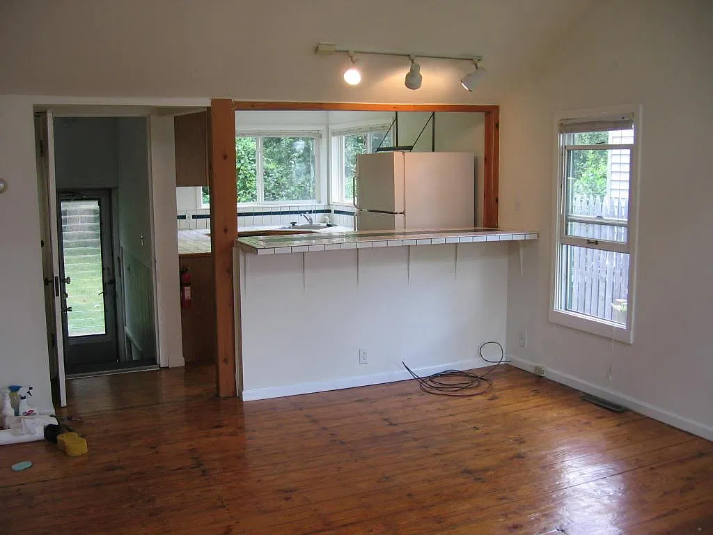 2 bed, 900 sqft, $1,950 — Photo 3