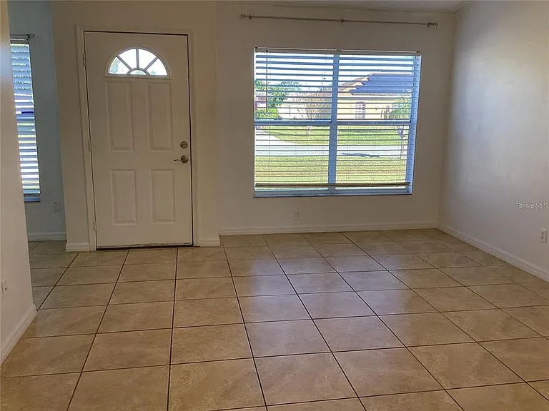 543 Cardinal Dr — Photo 15
