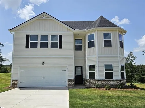 217 Pretoria Dr, Woodruff, SC 29388