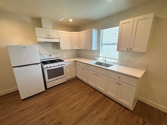 4th image of 344-350 N Ventura Ave #3