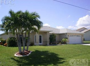 306 SW 39th Ter, Cape Coral, FL 33914