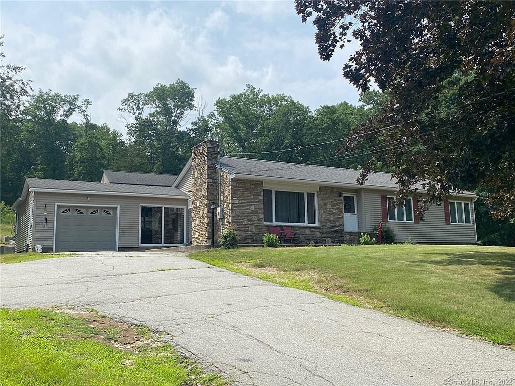 165 Snake Meadow Rd, Moosup, CT 06354 | Zillow