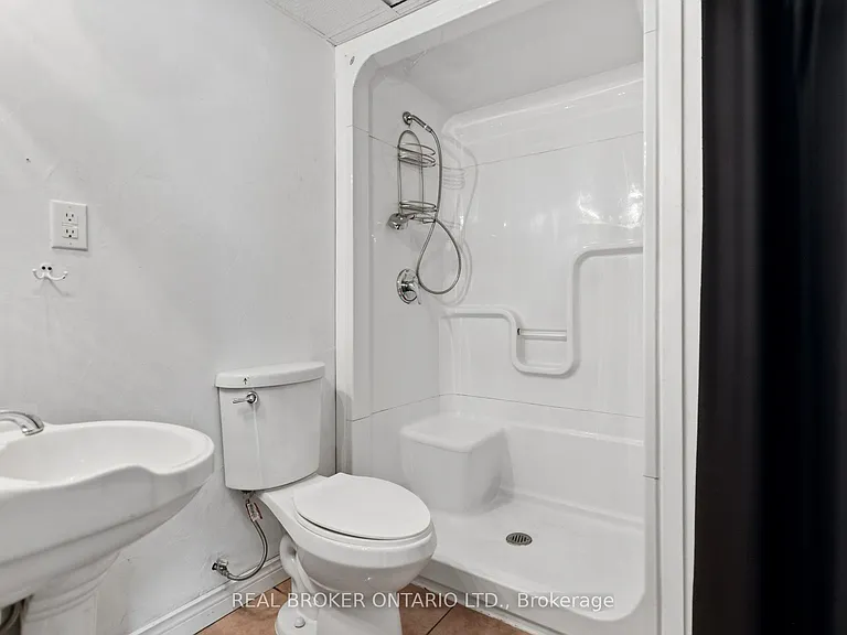 379 Southworth St S — Photo 24