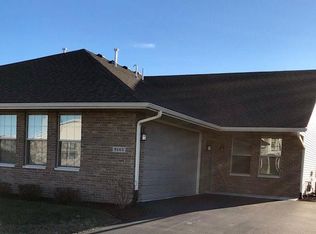 9145 Southdown Ln, Roscoe, IL 61073