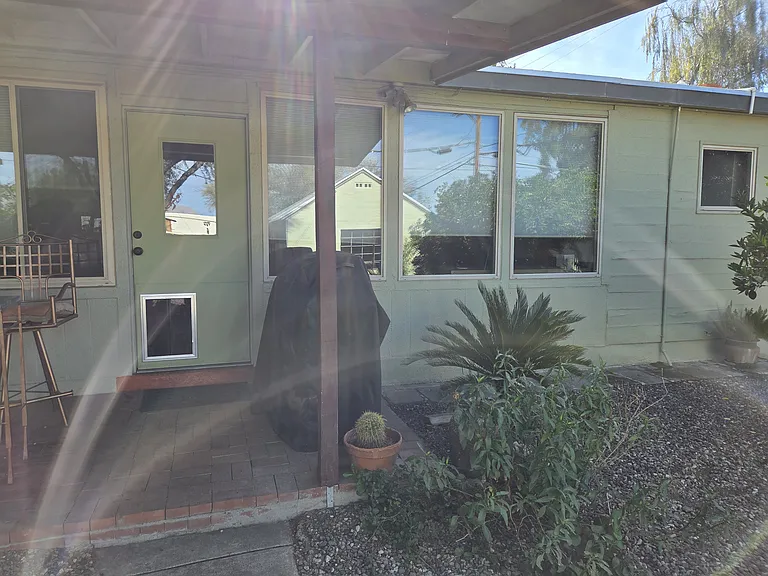 2501 E Drachman St — Photo 27