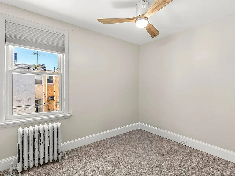 2911 S 15th St — Photo 17