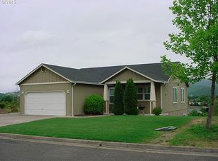 200 Umpqua View Dr, Roseburg, OR 97471