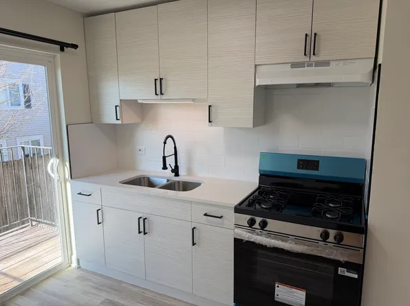 523 Wimbleton Dr #2B, Prospect Heights, IL 60070