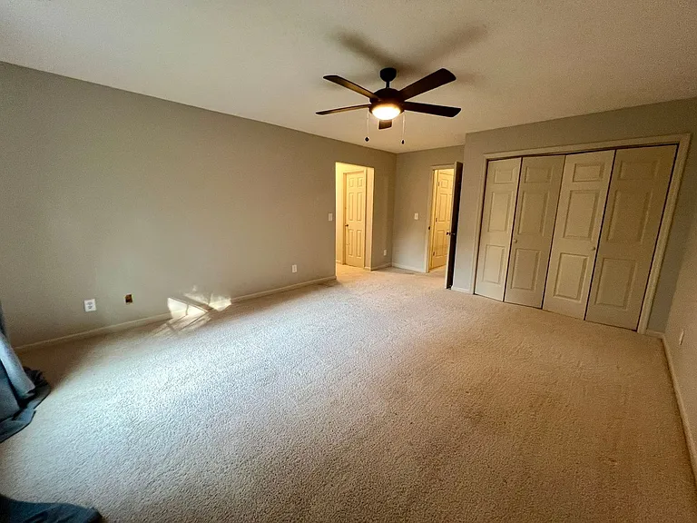 1302 Honeywood Pl — Photo 24