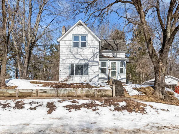 296 W Randolph St, Rosholt, WI 54473
