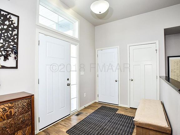 3rd image of 509 13th Ave NW