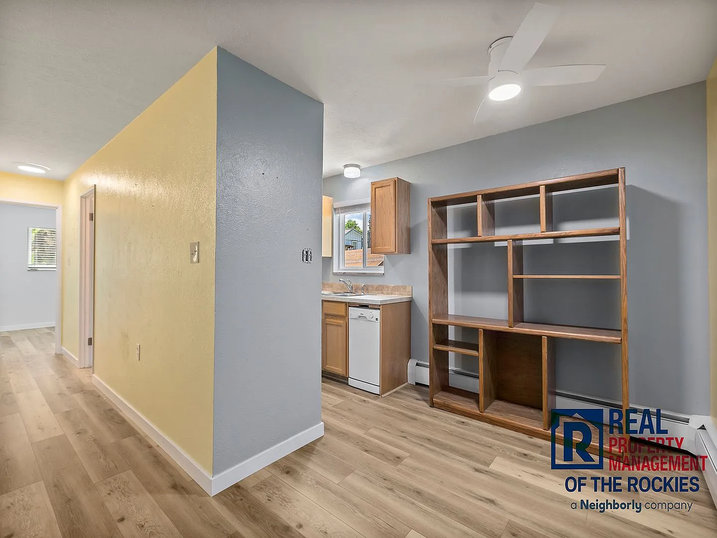 Charming 2 Bed, 1 Bath Condo in Prime Location! — Photo 3