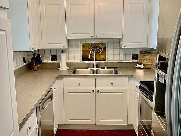 4th image of 2395 Folly Rd #4C
