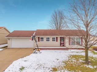 305 Camelot Dr, Washington, IL 61571