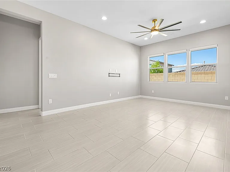 9868 Heather Moore Ave — Photo 10
