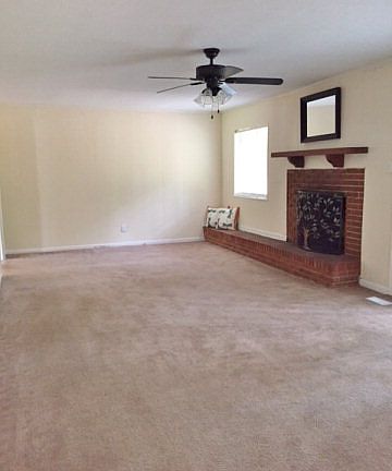 4th image of 2124 Pinecliff Dr