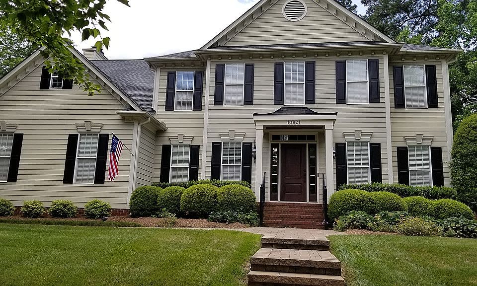2nd image of 10821 Warren Pond Ct