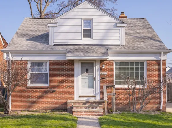 21251 S Lake Shore Blvd, Euclid, OH 44123