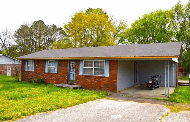 1st image of 306 Meadowbrook Dr SE