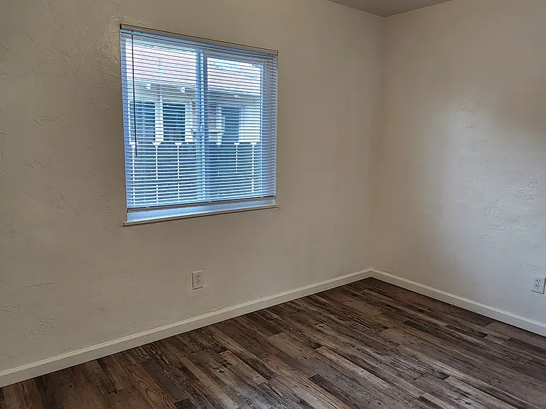 Back bedroom