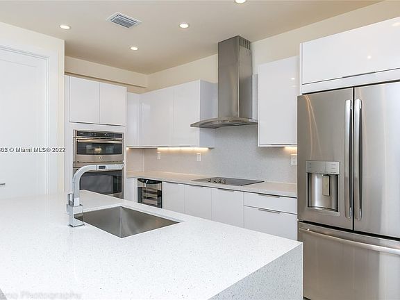 4th image of 10367 NW 63rd Ter #S/n