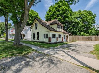 241 Talbot St S, Norfolk County, ON N3Y 3A1