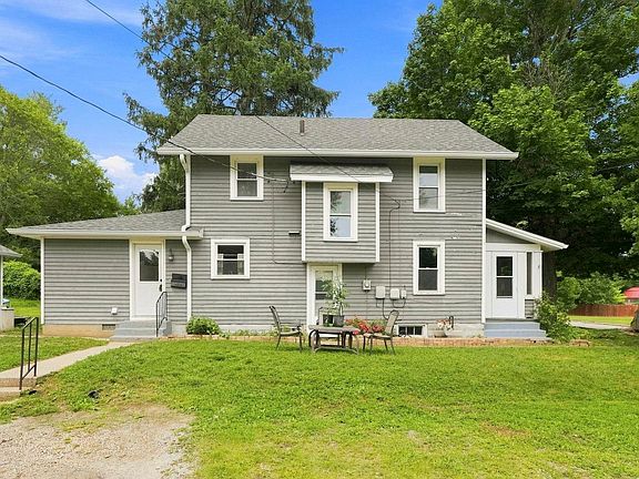 2nd image of 1506 College Ave
